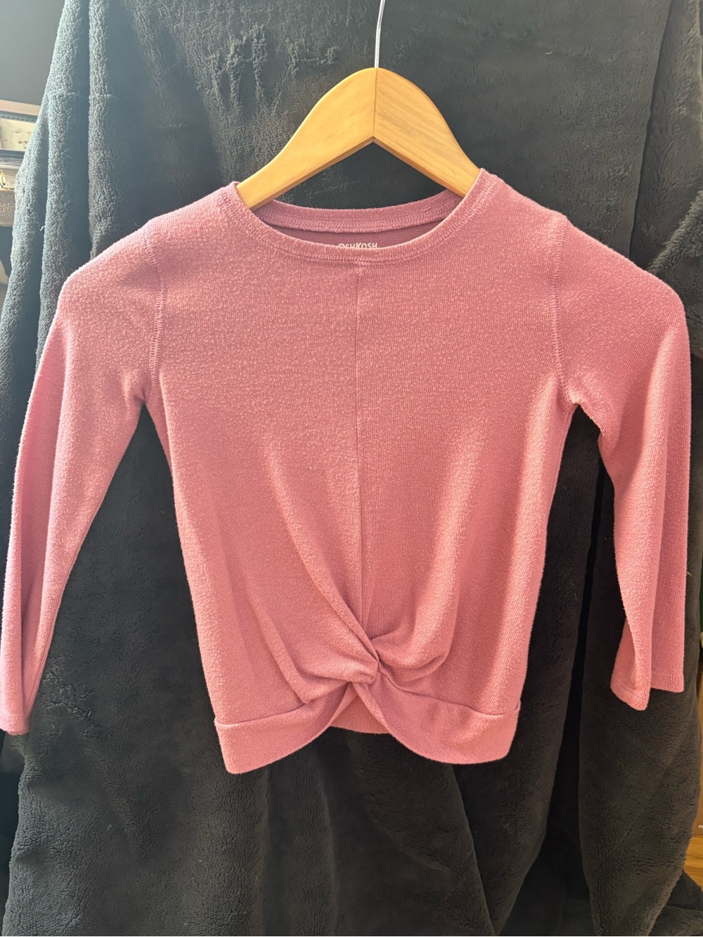 Girls Pink Knit Long Sleeve Shirt with knotted front by  OshKosh Size 5/5A